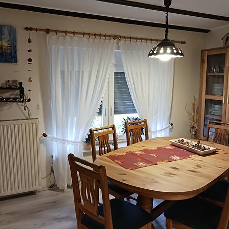 Ferienwohnung Luecking Im Westerwald Flammersfeld Esterno foto